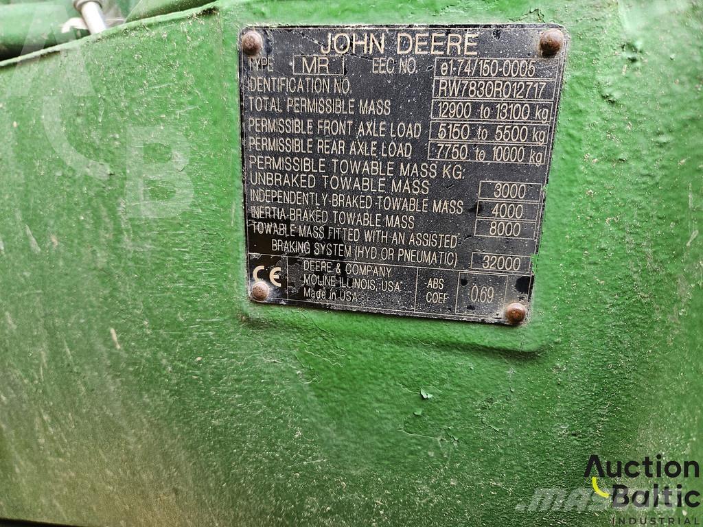 John Deere 7830 トラクター