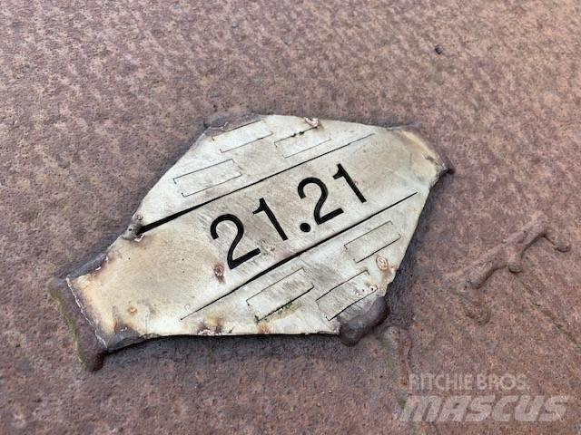  Laadbak 21.21 バケット