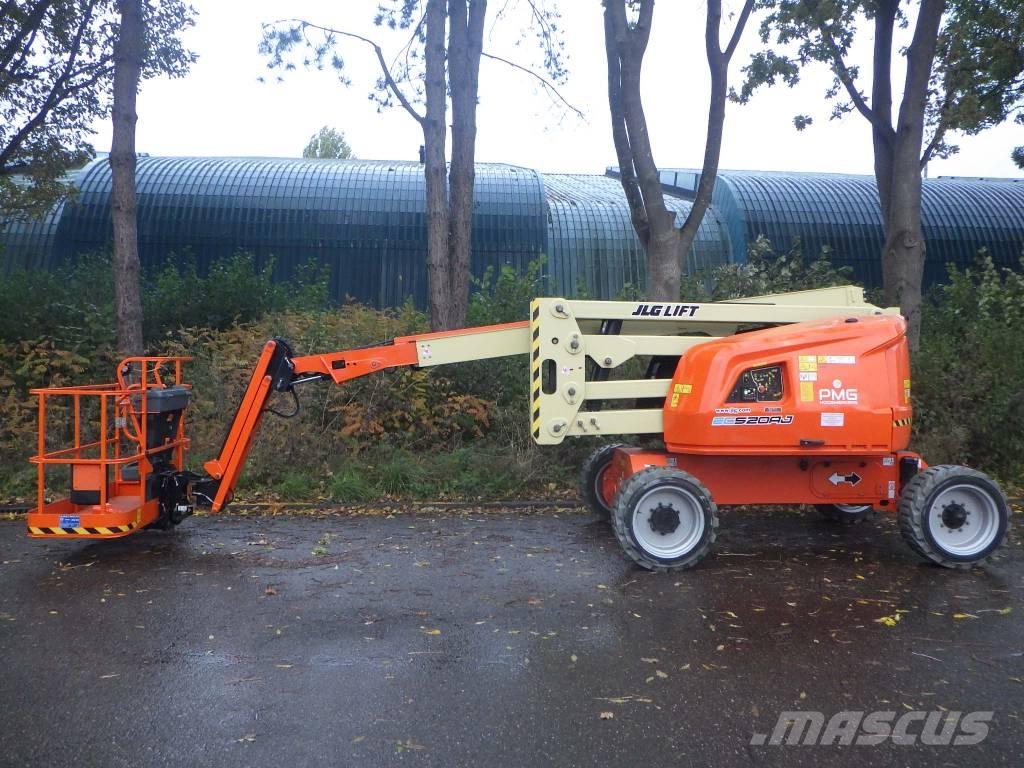 JLG EC520AJ ブームリフト　屈伸型