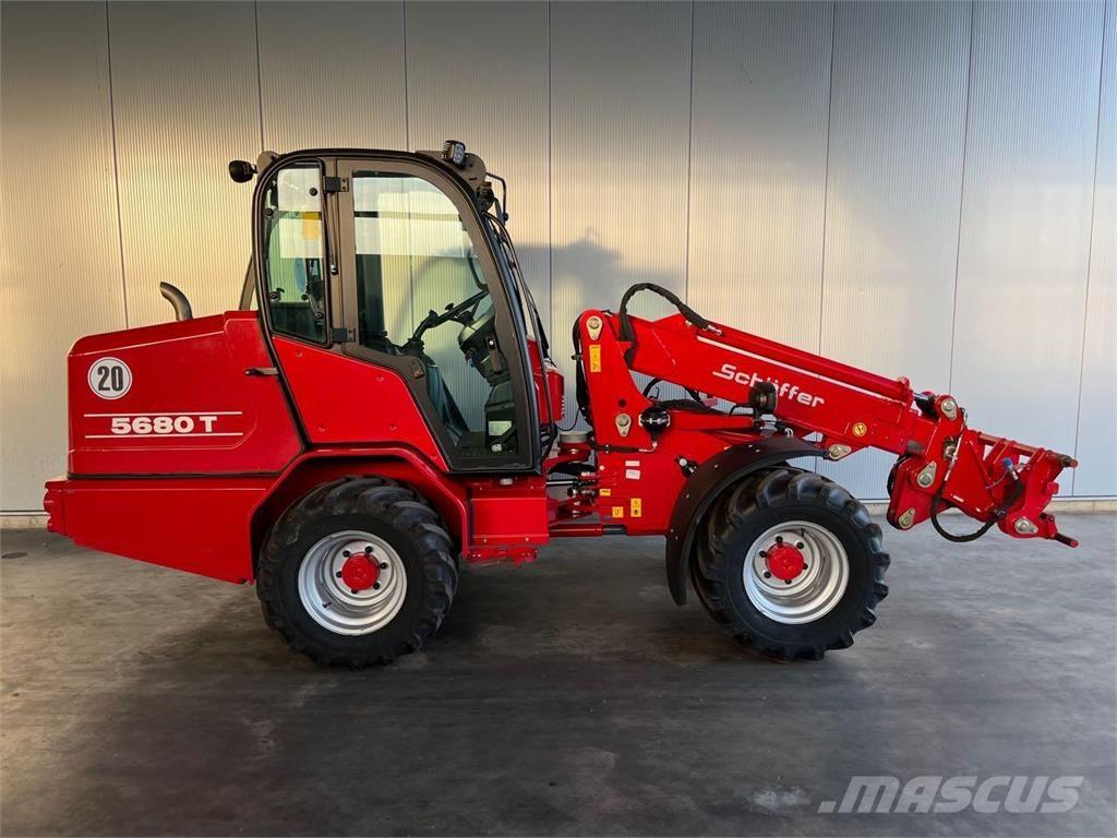 Schäffer 5680 T ホイールローダー・タイヤショベル