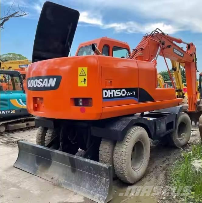 Doosan DH150W-7 ホイール式油圧ショベル（パワーショベル・ユンボ・バックホー）
