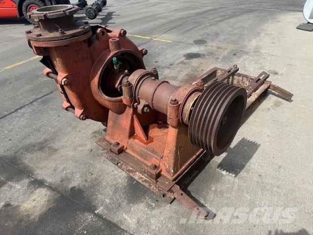 Warman dredge pump. 浚渫 (しゅんせつ) 船