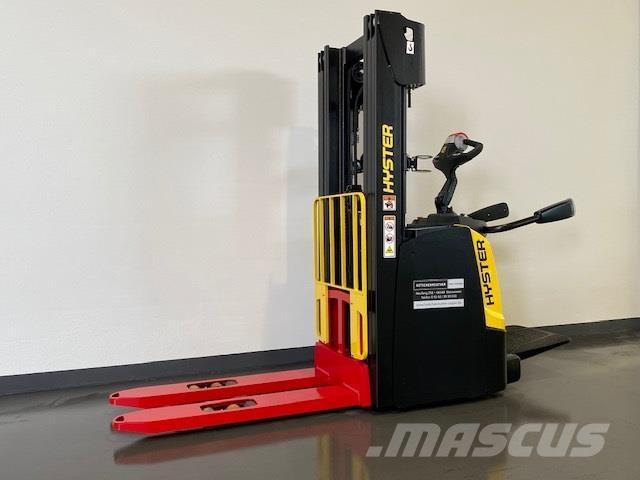 Hyster S1.6SIL 自走式スタッカー