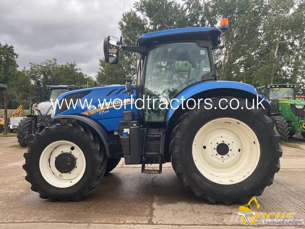 New Holland T 7.210 トラクター