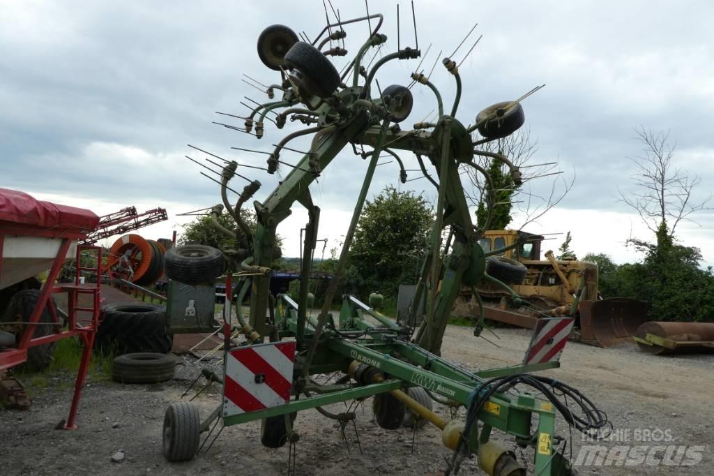 Krone KWT 10.50/8x7 テッダー・テッダーレーキ