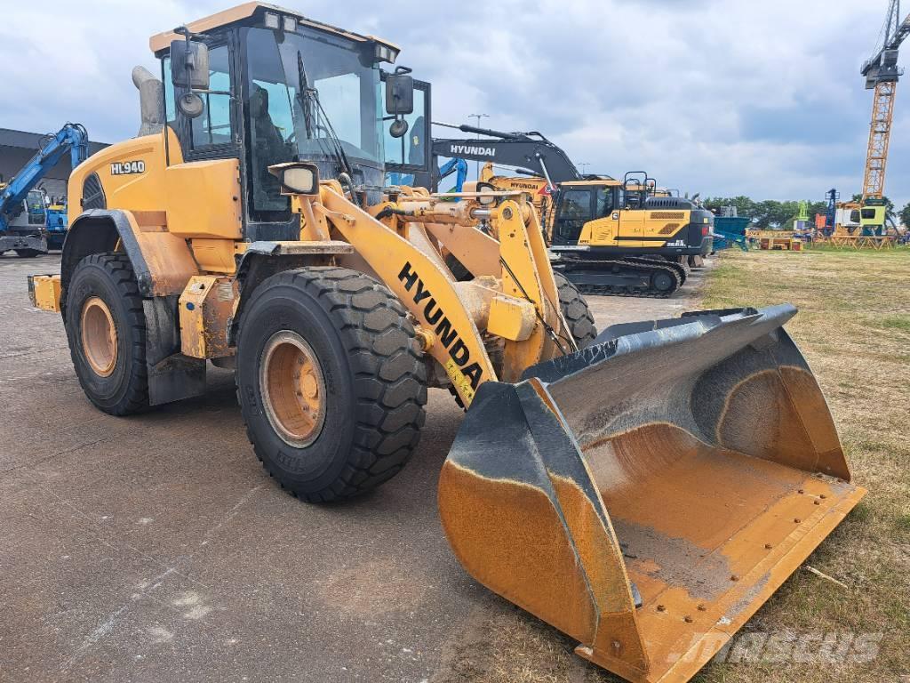 Hyundai HL940 ホイールローダー・タイヤショベル
