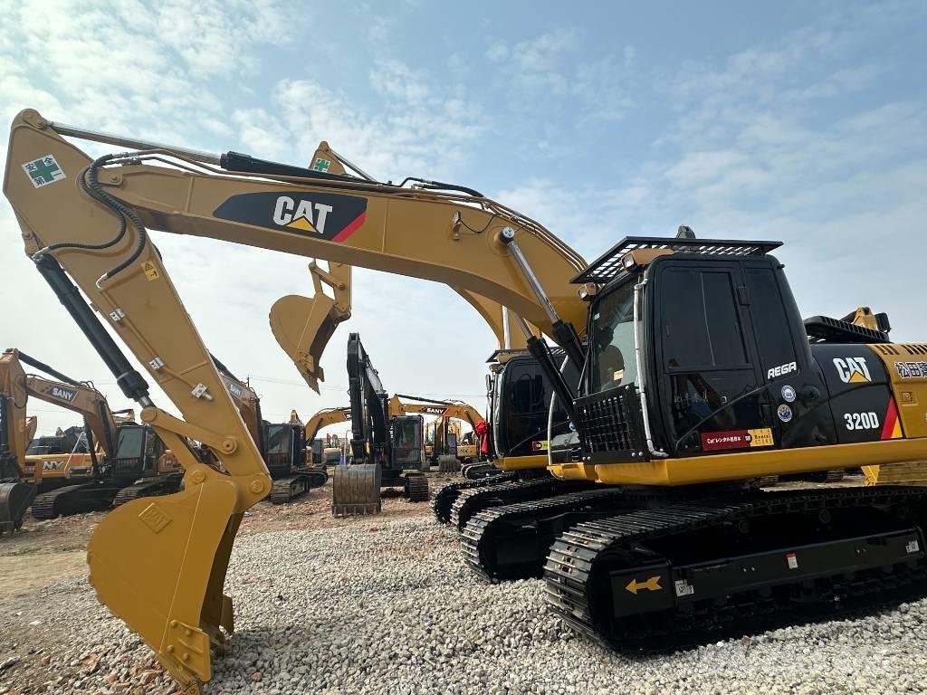 CAT 320D2 大型油圧ショベル12t以上（パワーショベル・ユンボ）