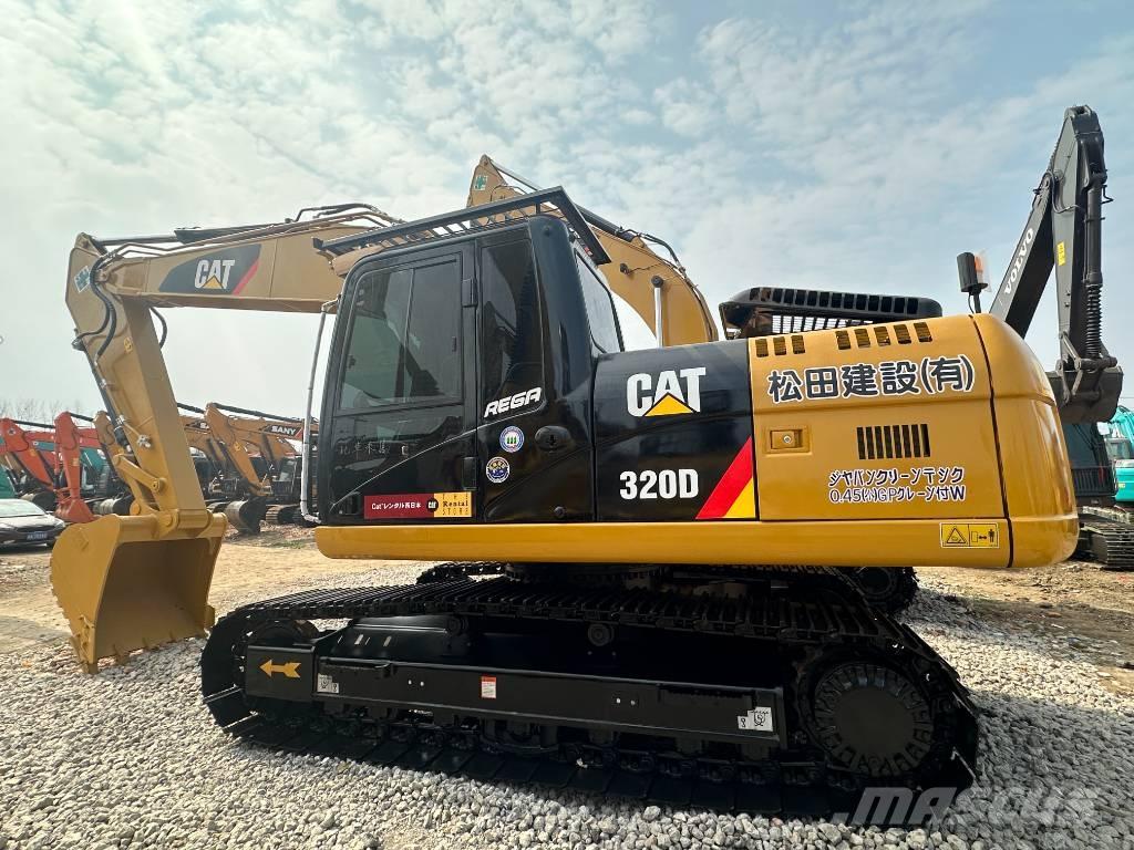 CAT 320D2 大型油圧ショベル12t以上（パワーショベル・ユンボ）