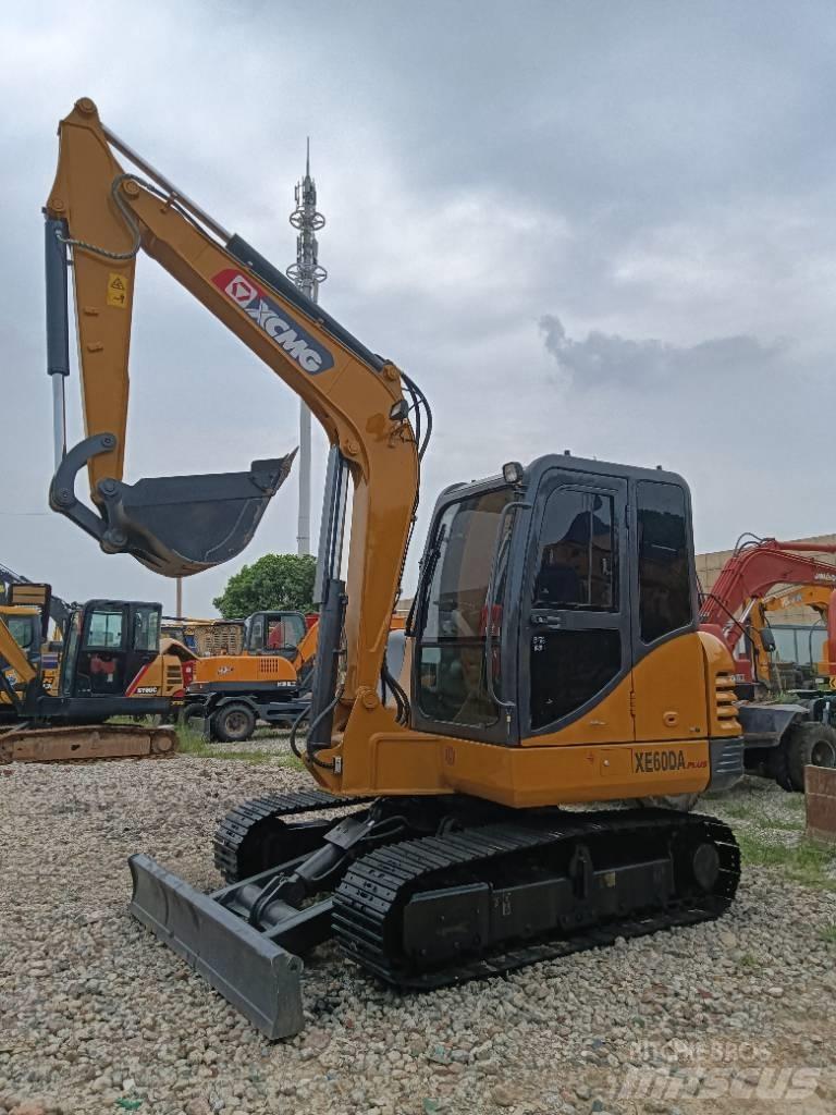 XCMG XE 60 DA ミニ油圧ショベル 7t以下（ミニユンボ・ミニディガー）