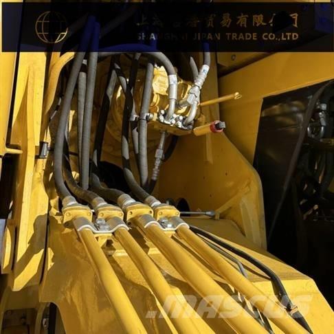Komatsu PC 210 大型油圧ショベル12t以上（パワーショベル・ユンボ）