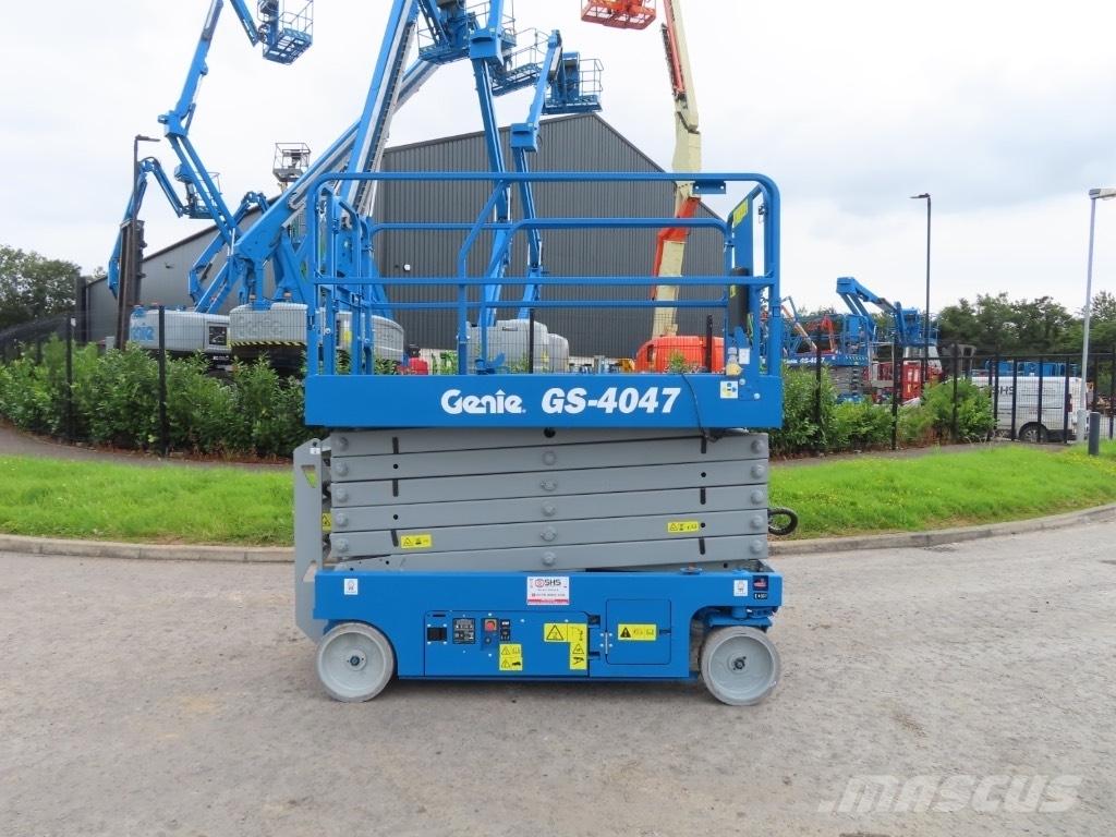 Genie GS 4047 シザースリフト