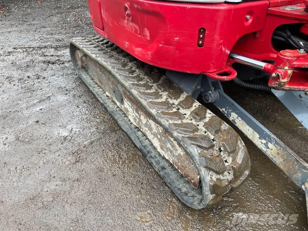 Takeuchi TB 325 R ミニ油圧ショベル 7t以下（ミニユンボ・ミニディガー）