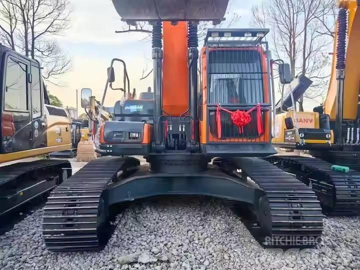 Doosan DH300 大型油圧ショベル12t以上（パワーショベル・ユンボ）