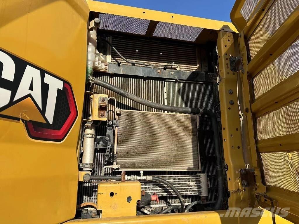CAT 320GC 大型油圧ショベル12t以上（パワーショベル・ユンボ）