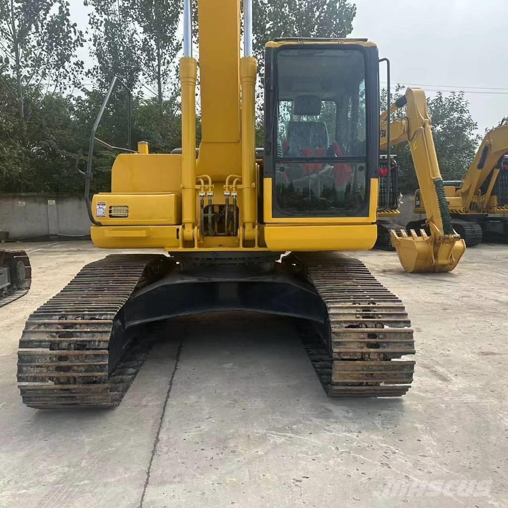 Komatsu PC 200-7 大型油圧ショベル12t以上（パワーショベル・ユンボ）