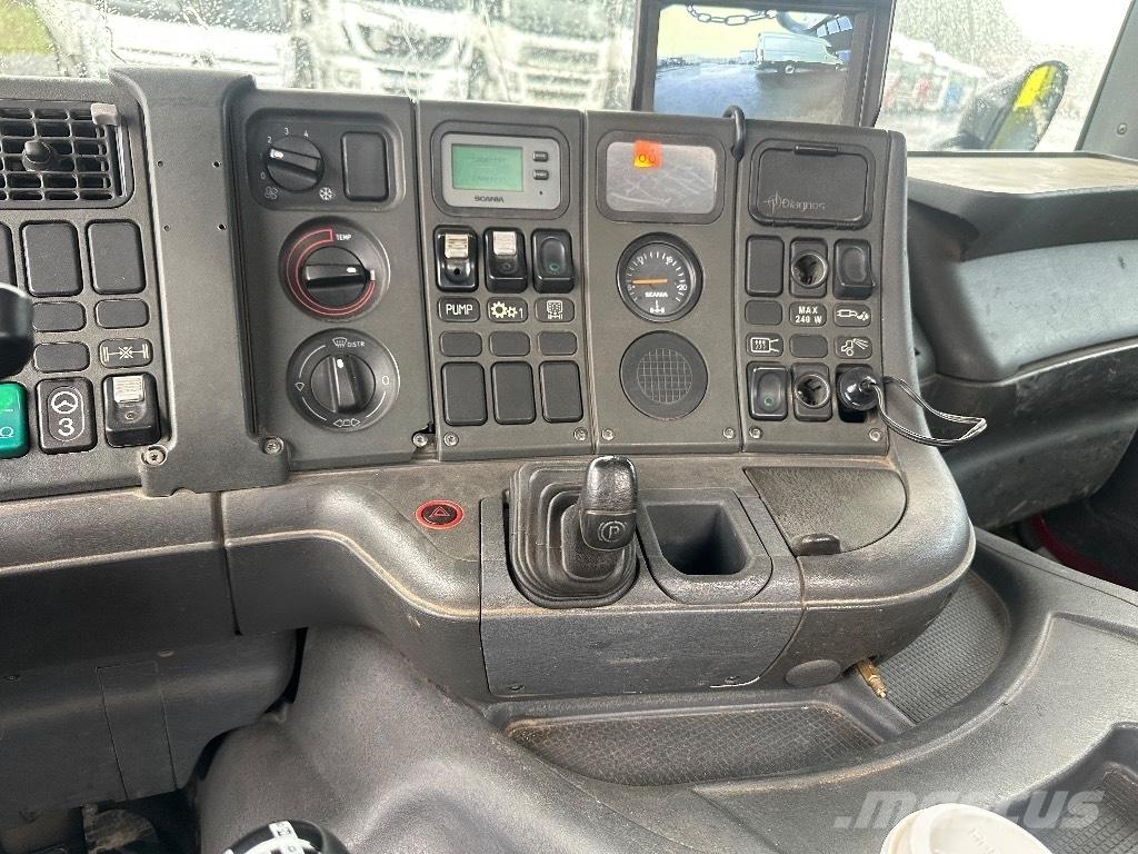 Scania P114 8x2*6 ケーブルリフト着脱式トラック