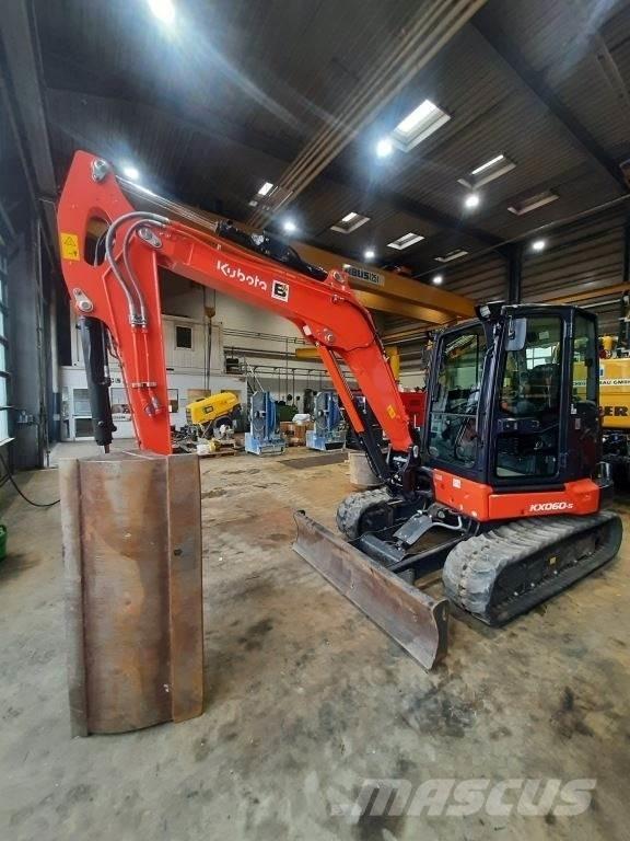 Kubota KX060-5 ミニ油圧ショベル 7t以下（ミニユンボ・ミニディガー）