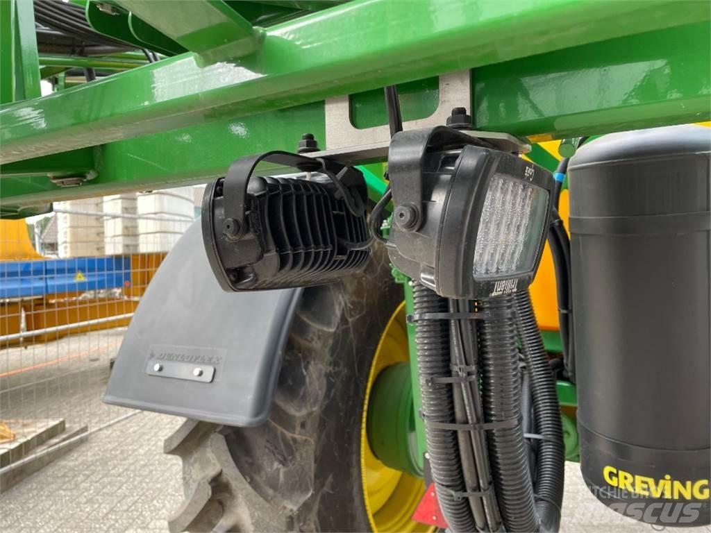 John Deere M740i 牽引型スプレイヤー