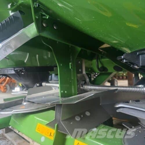 Amazone ZA-V 3200 ミネラル散布機