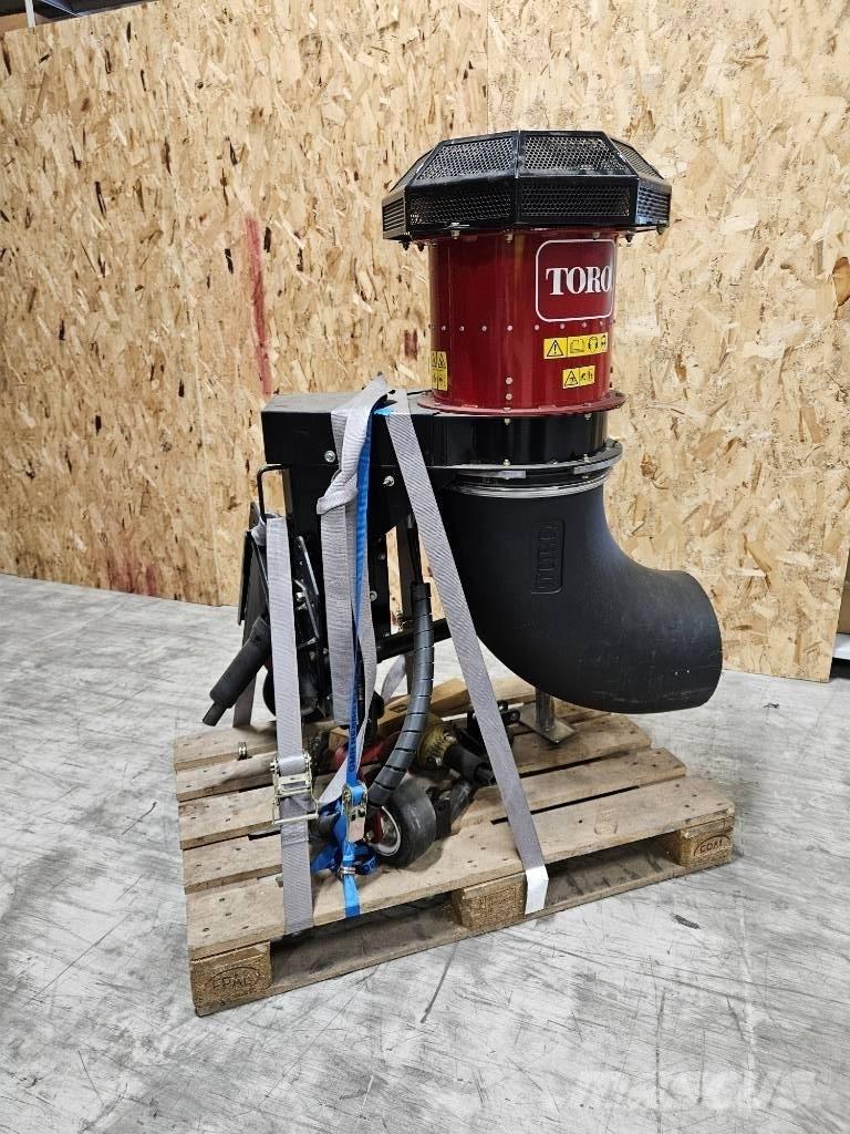 Toro ProForce 瓦礫除去機