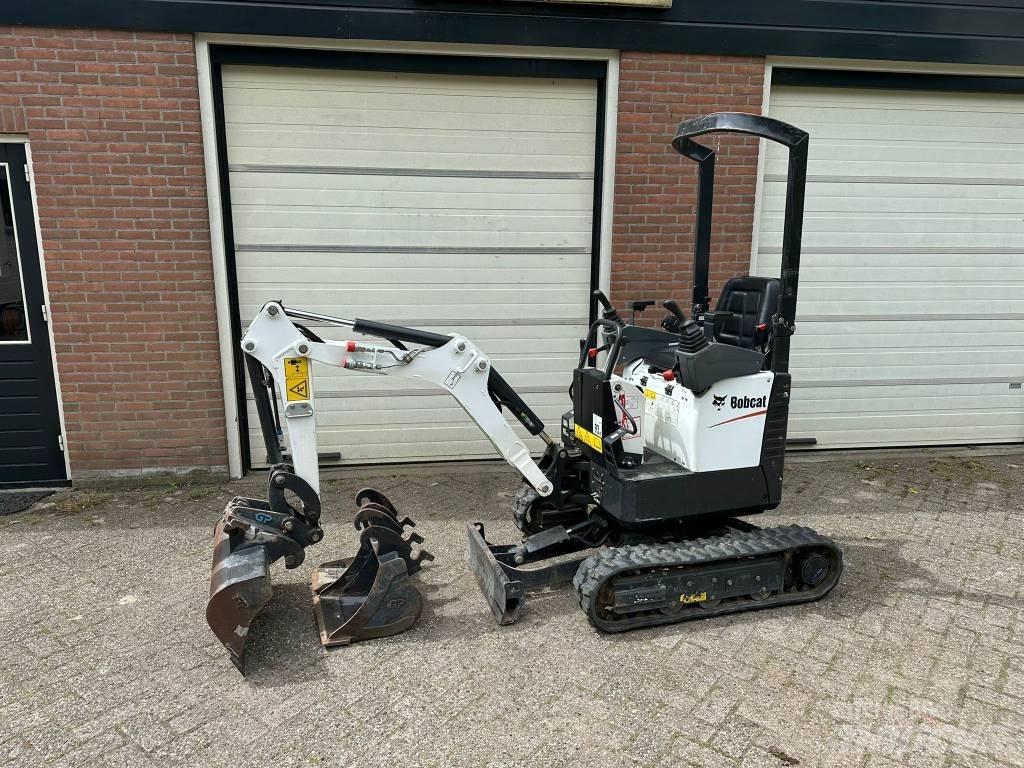 Bobcat E 10z ミニ油圧ショベル 7t以下（ミニユンボ・ミニディガー）