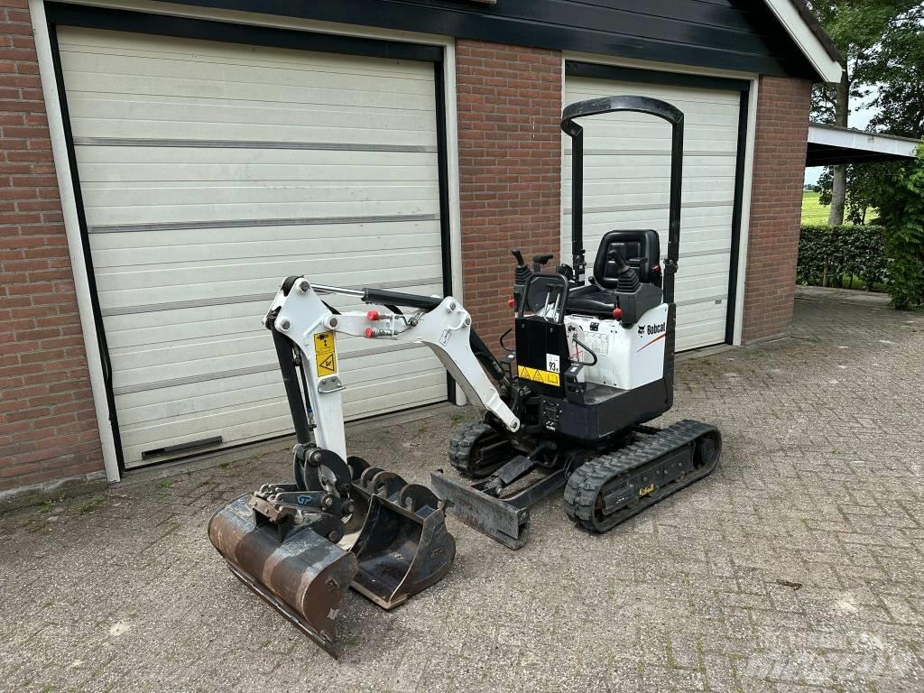 Bobcat E 10z ミニ油圧ショベル 7t以下（ミニユンボ・ミニディガー）