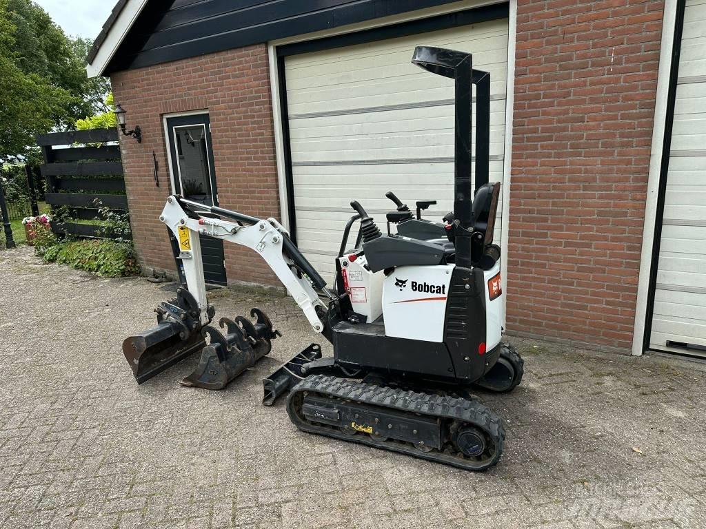 Bobcat E 10z ミニ油圧ショベル 7t以下（ミニユンボ・ミニディガー）