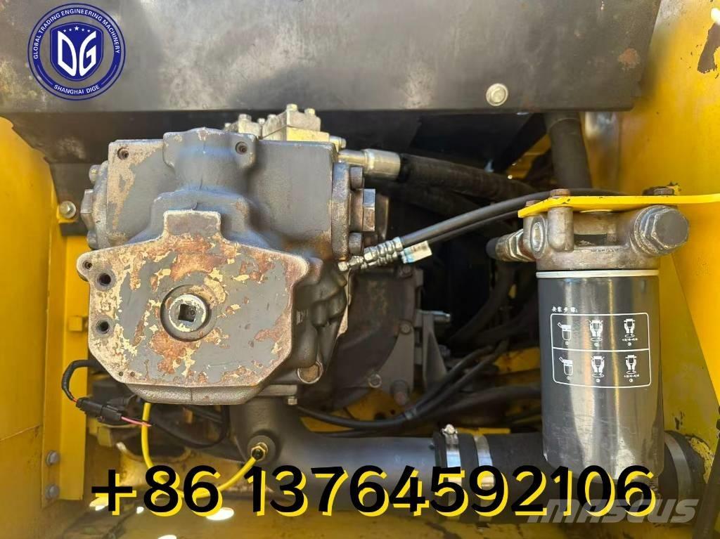 Komatsu PC 220 大型油圧ショベル12t以上（パワーショベル・ユンボ）