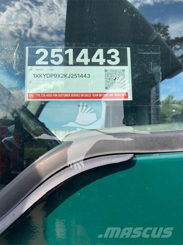 Kenworth T680 中古トラクターヘッド | トレーラーヘッド