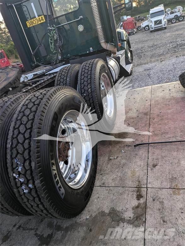 Kenworth T680 中古トラクターヘッド | トレーラーヘッド