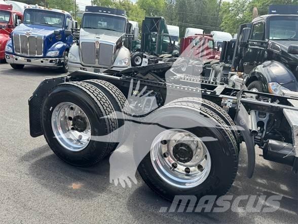 Kenworth T680 中古トラクターヘッド | トレーラーヘッド
