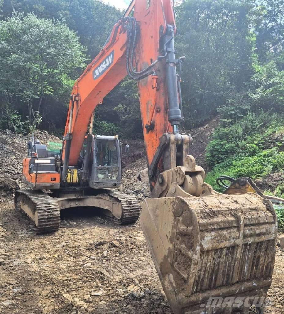 Doosan DX 300 LC-5 大型油圧ショベル12t以上（パワーショベル・ユンボ）
