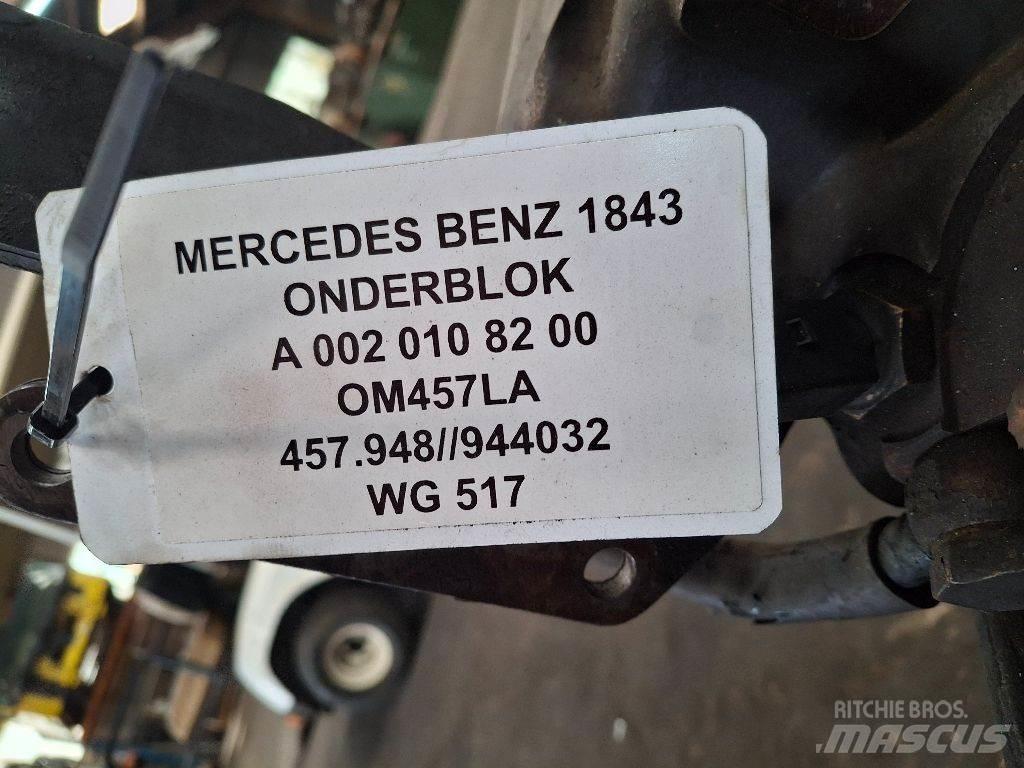 Mercedes-Benz 1843 エンジン