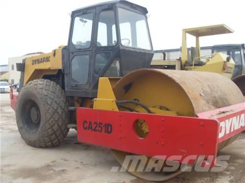 Dynapac CA 25 D 振動ローラ