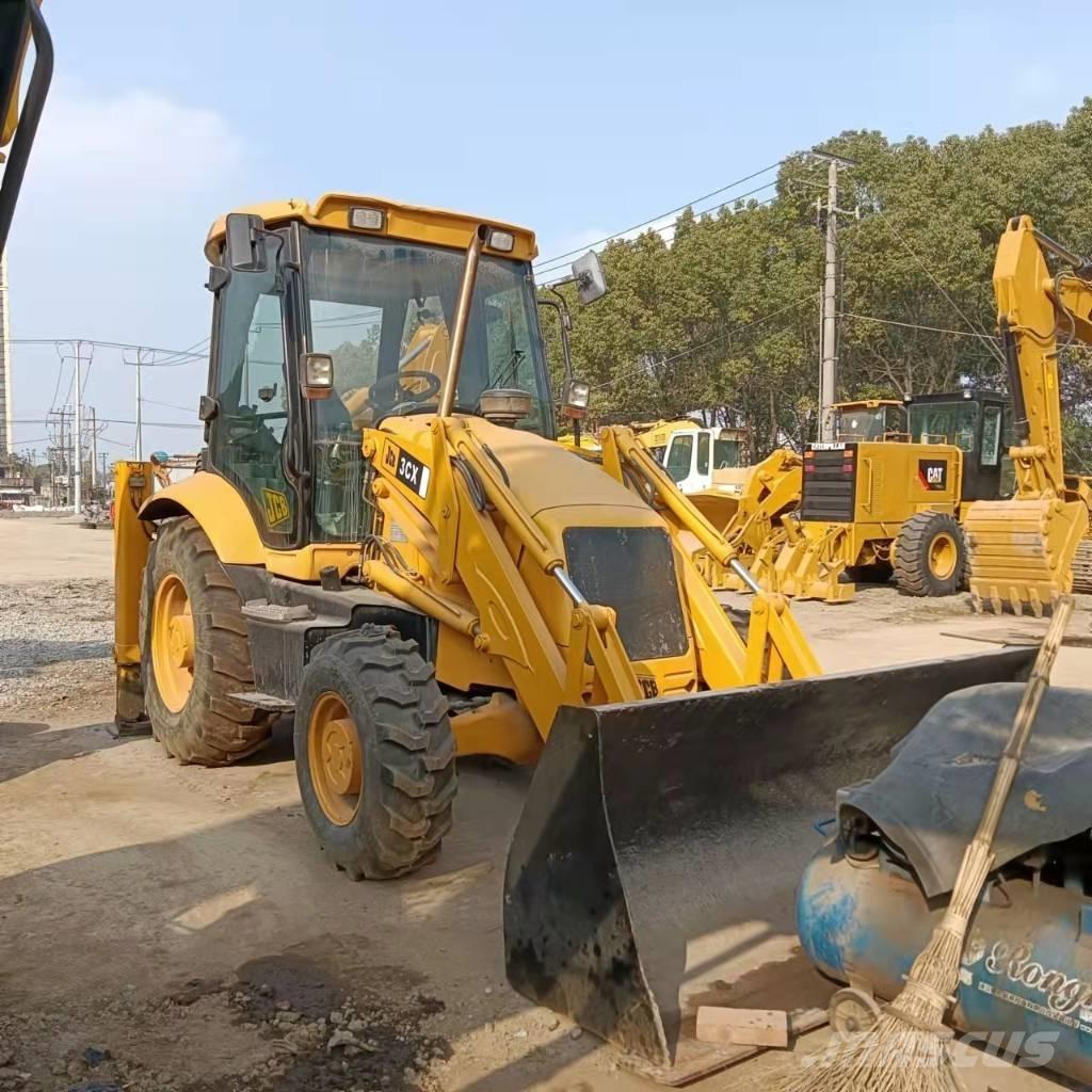 JCB 3CX バックホーローダー