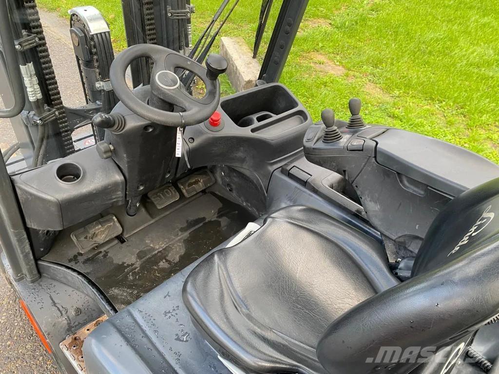 Linde E30L-01 バッテリーフォークリフト