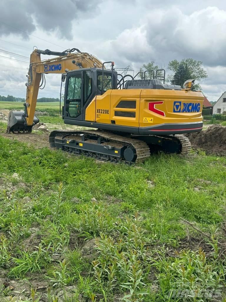 XCMG XE 220 E 大型油圧ショベル12t以上（パワーショベル・ユンボ）