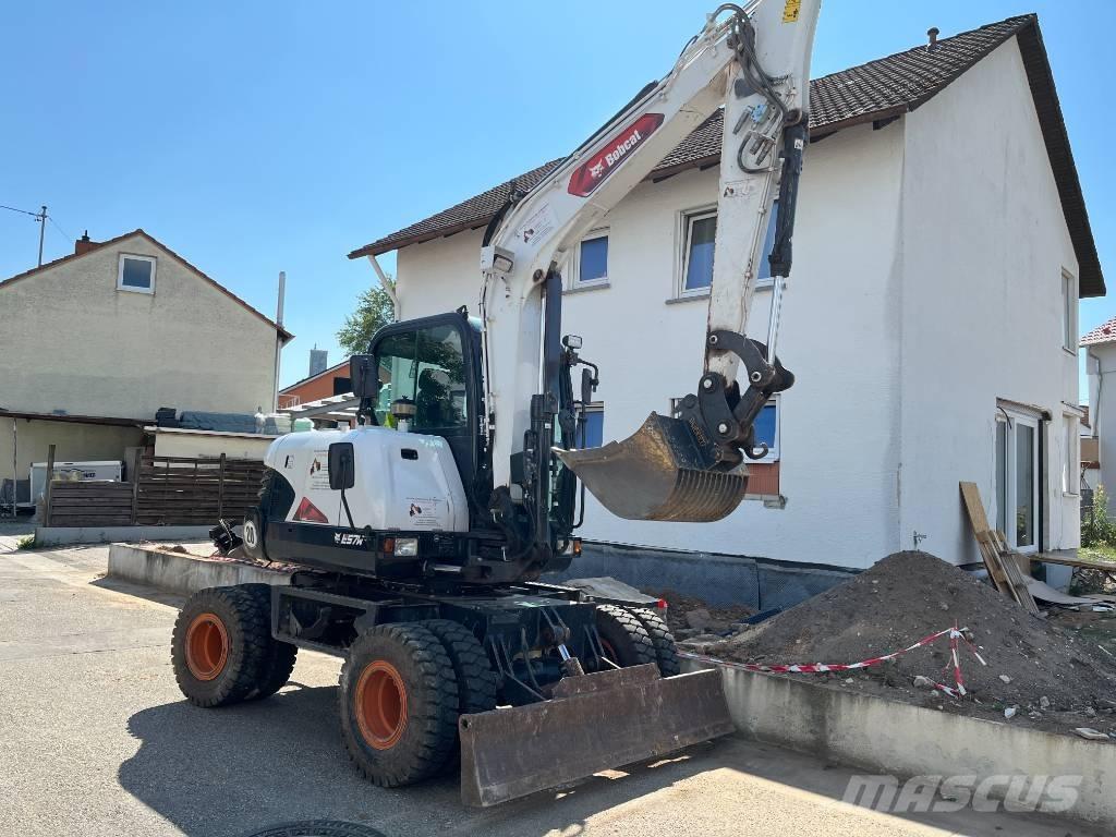 Bobcat E 57 W ホイール式油圧ショベル（パワーショベル・ユンボ・バックホー）