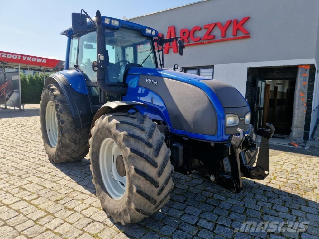Valtra T 140 トラクター