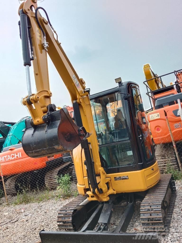 CAT 303.5 E CR ミニ油圧ショベル 7t以下（ミニユンボ・ミニディガー）