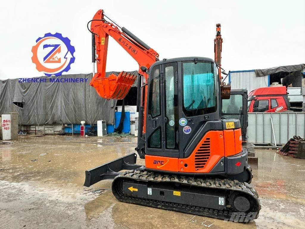 Hitachi ZX 50 ミニ油圧ショベル 7t以下（ミニユンボ・ミニディガー）