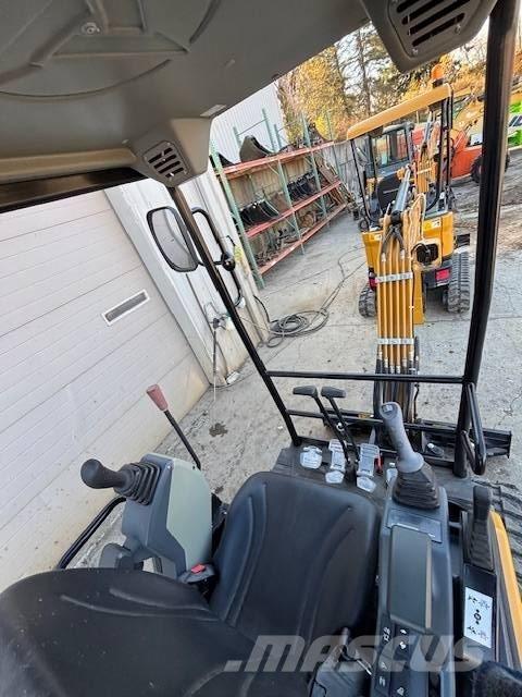 Sany SY 16 C ミニ油圧ショベル 7t以下（ミニユンボ・ミニディガー）