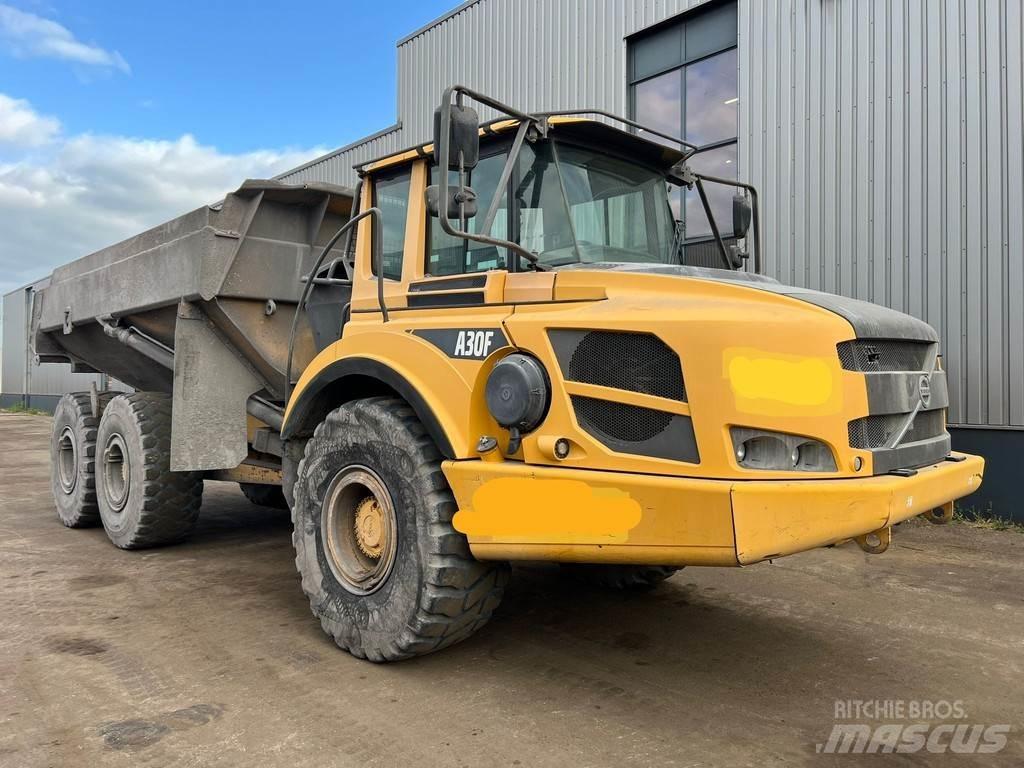 Volvo A30F アーティキュレート式ダンプトラック
