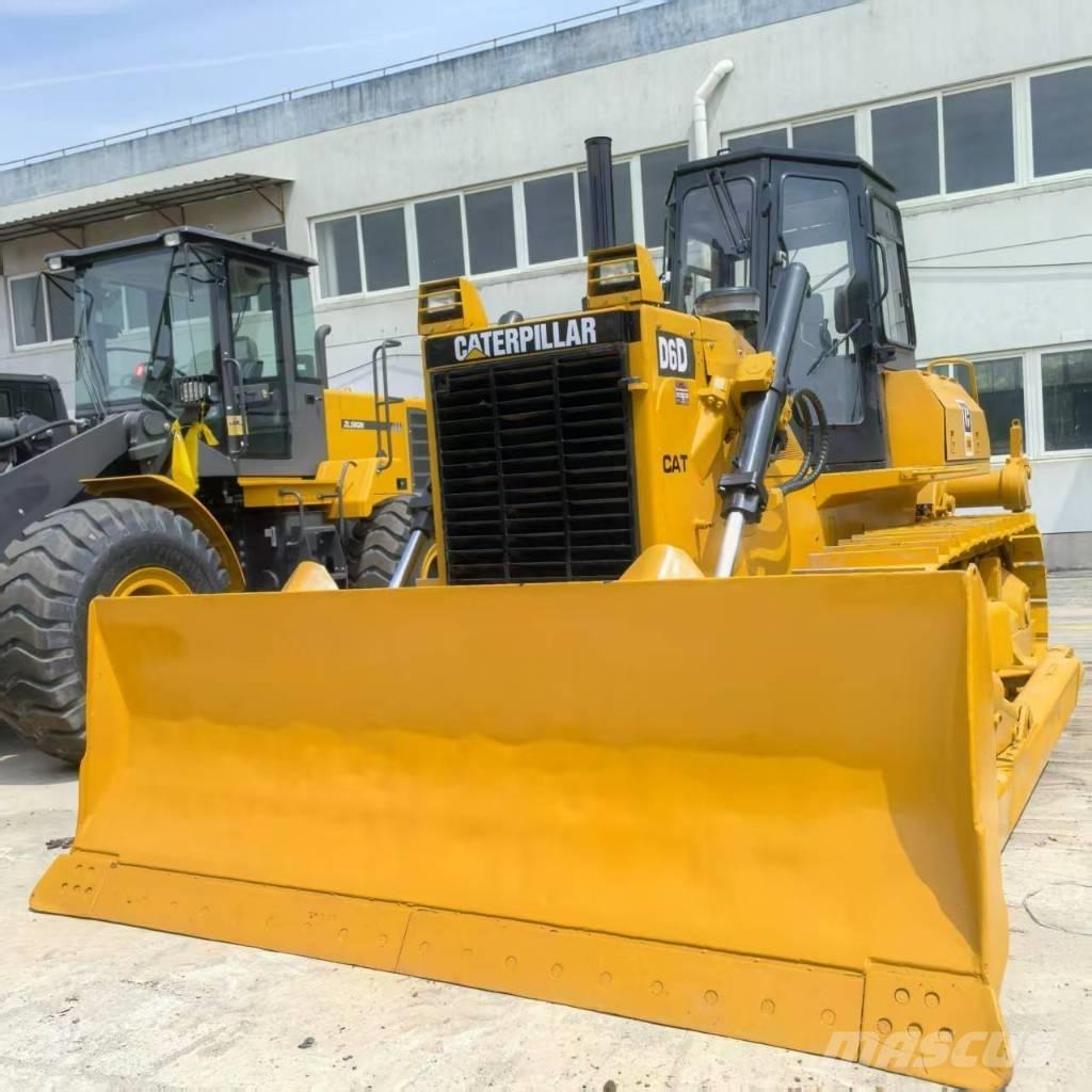 CAT D 6 D ブルドーザー