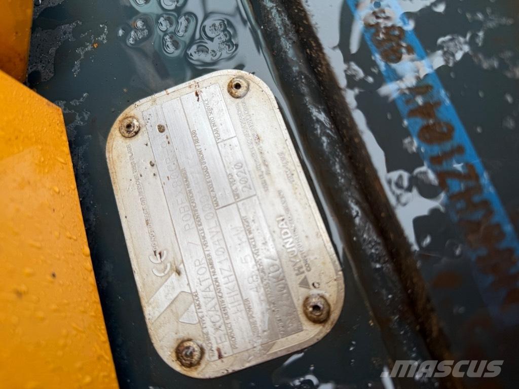 Hyundai 80 cr-9 中型油圧ショベル 7ｔ-12ｔ（ユンボ・パワーショベル・バックホー）