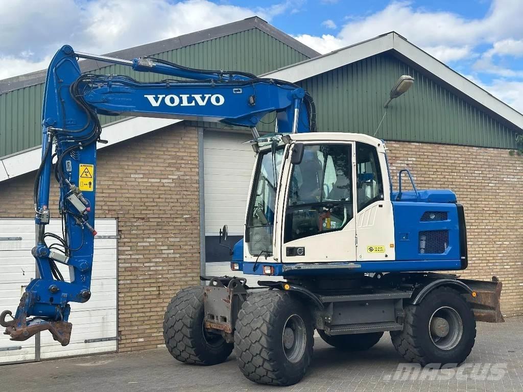Volvo EW140D ホイール式油圧ショベル（パワーショベル・ユンボ・バックホー）