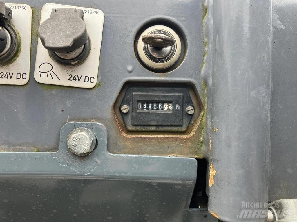 Vögele SUPER 800-3i アスファルトフィニッシャ