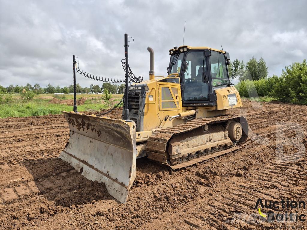 CAT D 6 K ブルドーザー