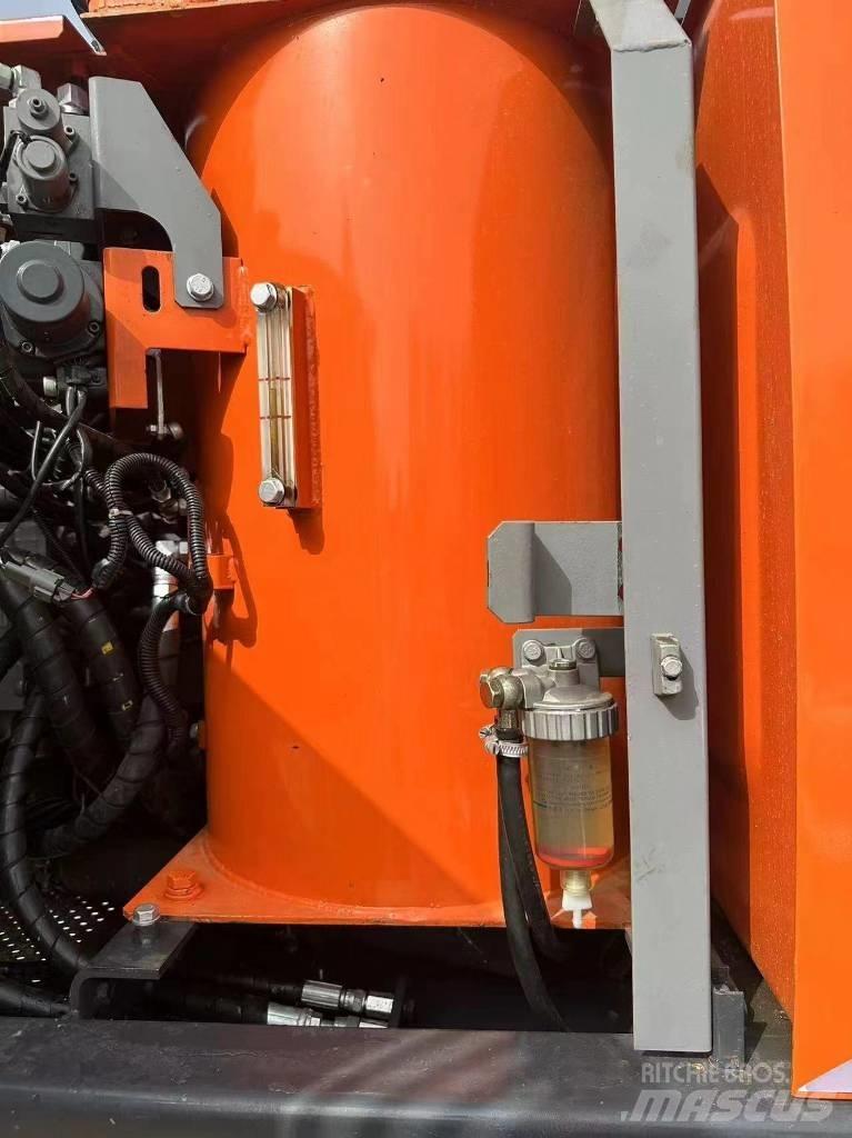 Hitachi 130 大型油圧ショベル12t以上（パワーショベル・ユンボ）