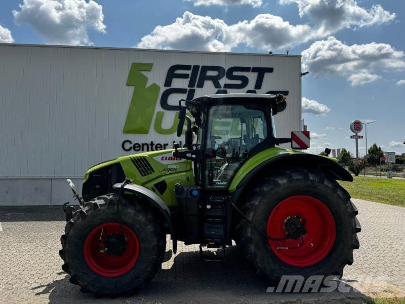 CLAAS AXION 830 トラクター